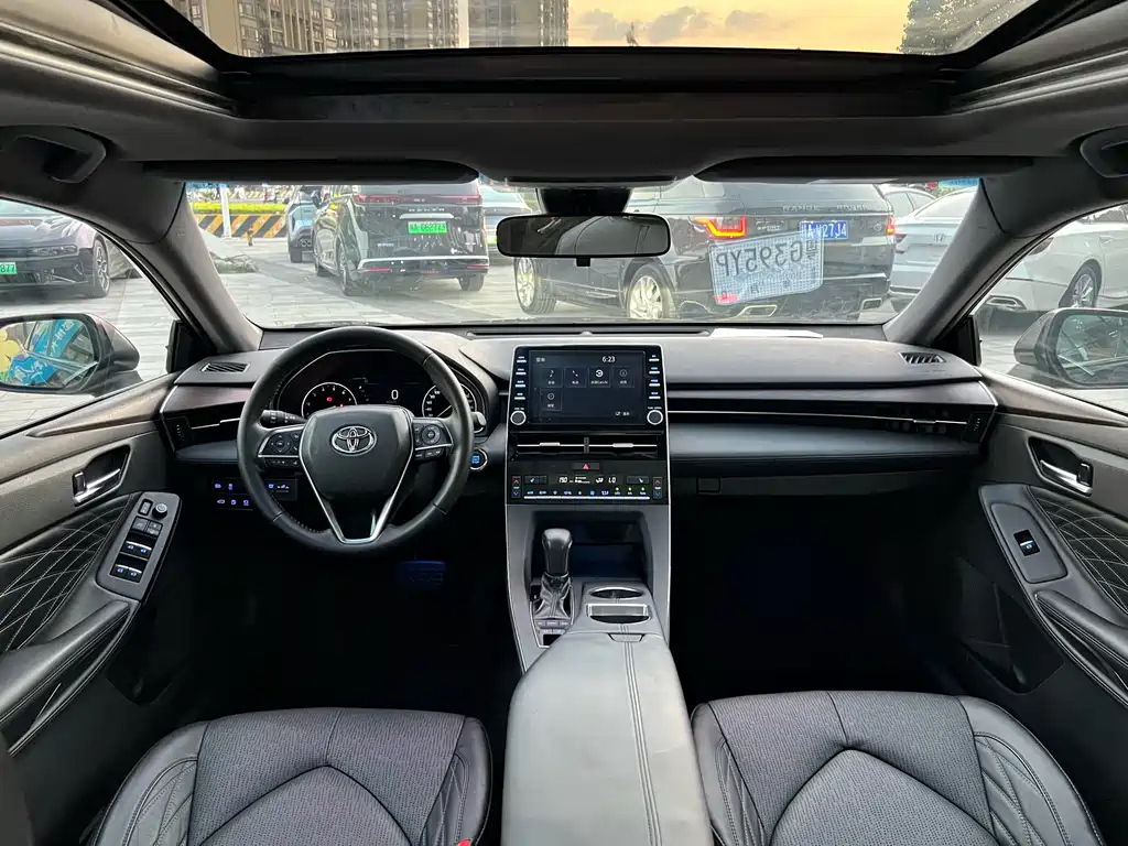 TOYOTA AVALON 2020