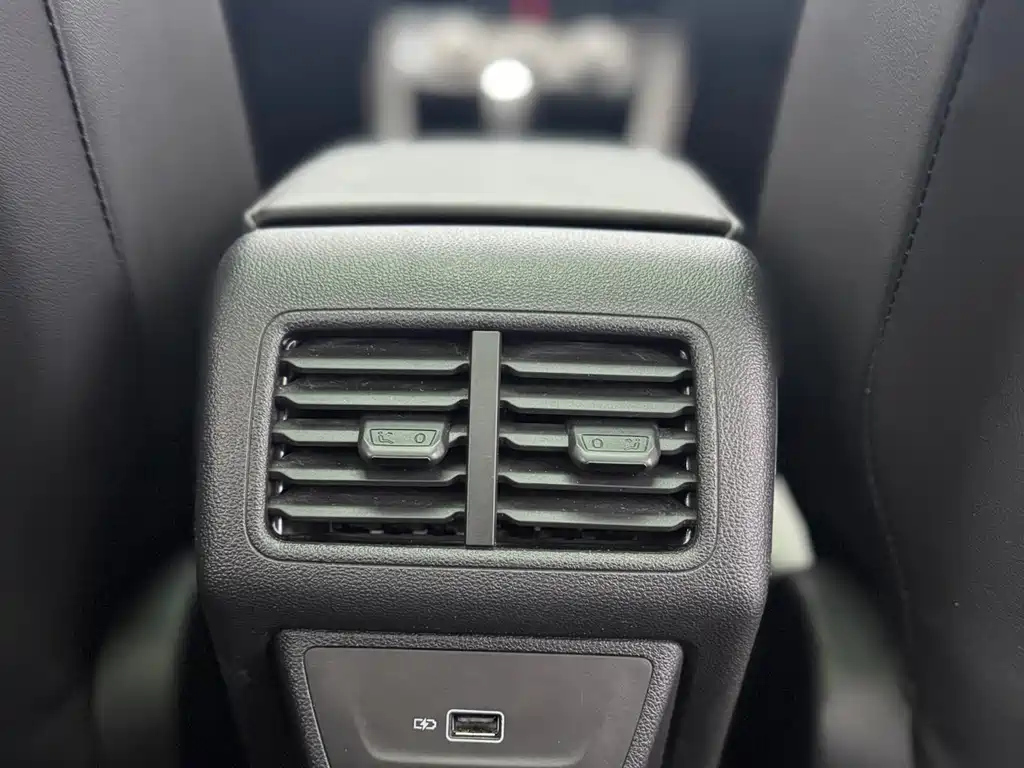 JETTA VS7 2022