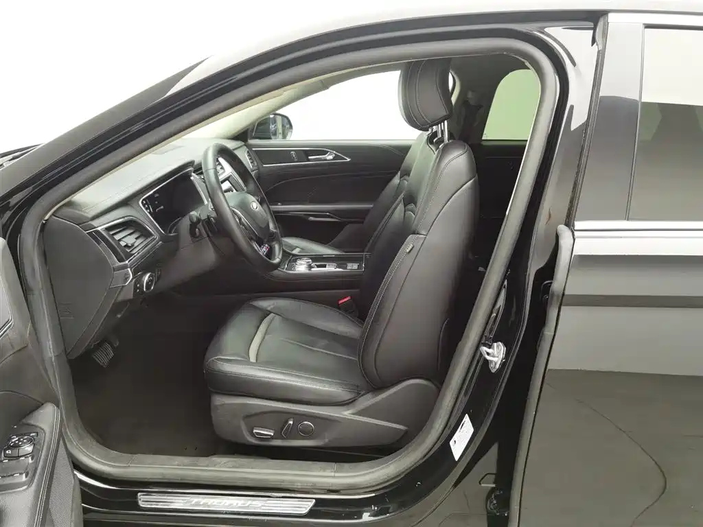 FORD TAURUS 2017