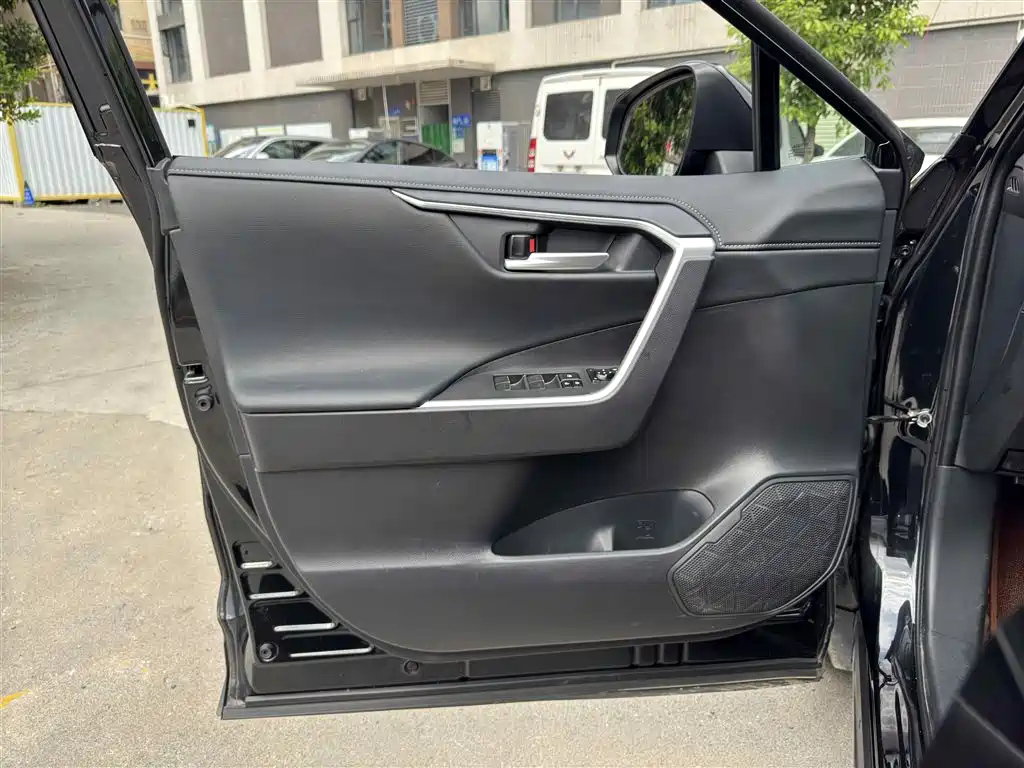 TOYOTA WILDLANDER 2023