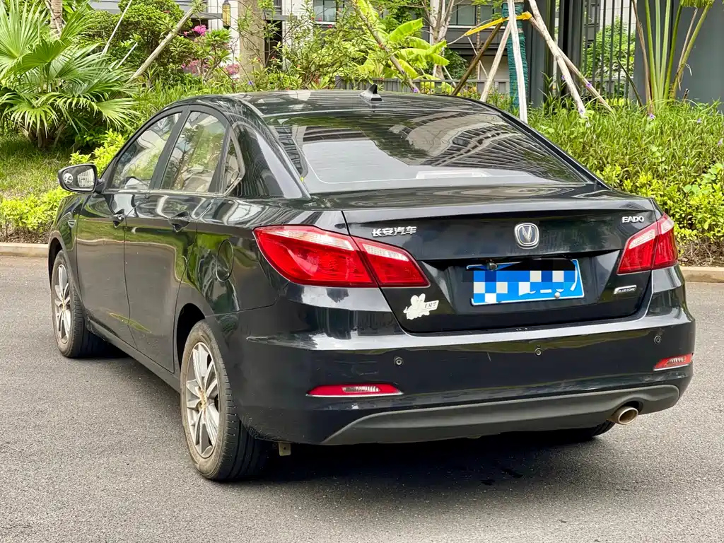 CHANGAN EADO 2016