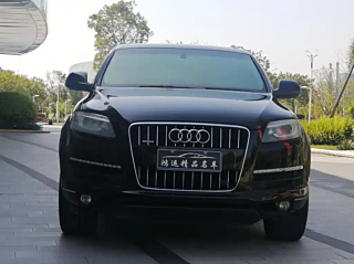 AUDI Q7  2013