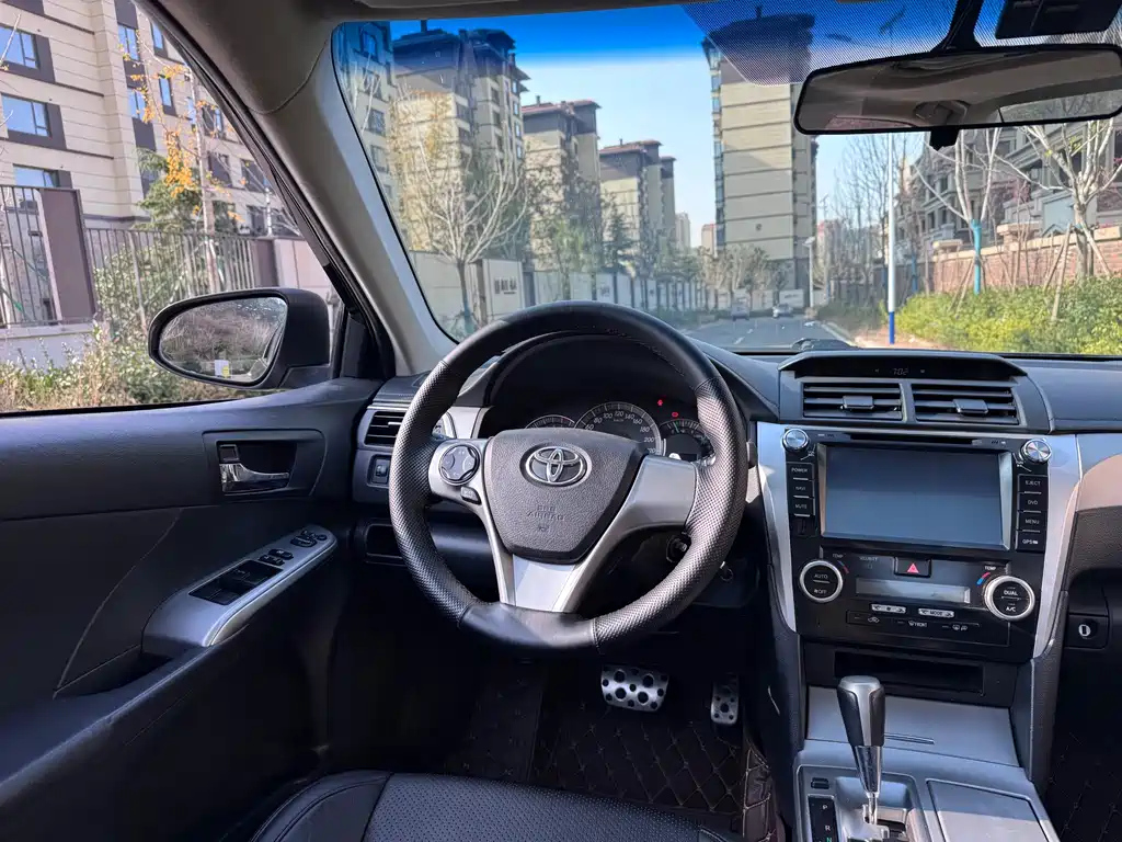 TOYOTA CAMRY 2012