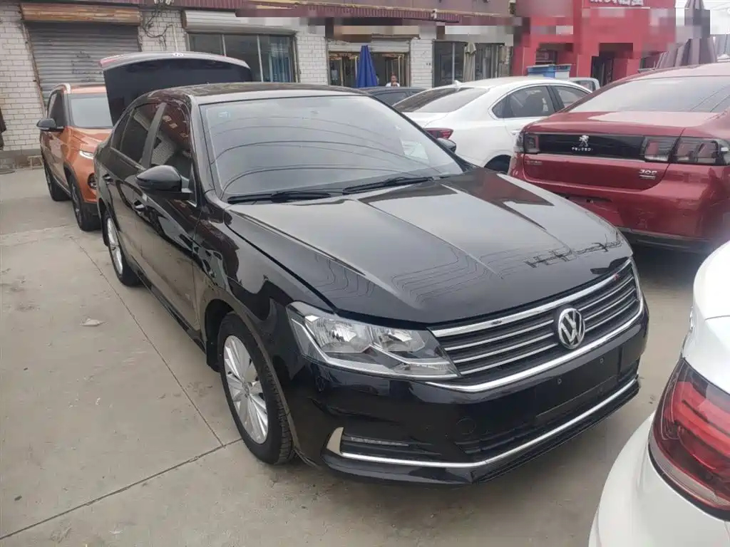 VOLKSWAGEN LAVIDA 2019