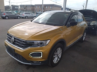 VOLKSWAGEN T ROC