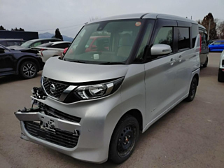 NISSAN ROOX