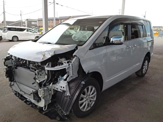 MITSUBISHI DELICA D5