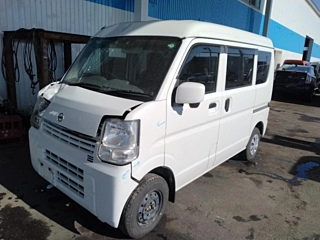 NISSAN CLIPPER VAN