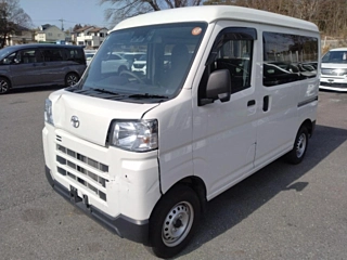 TOYOTA PIXIS VAN