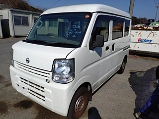 NISSAN CLIPPER VAN