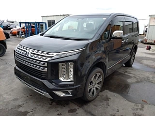 MITSUBISHI DELICA D5