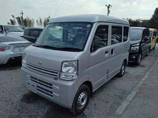 NISSAN CLIPPER VAN