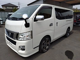 Nissan Caravan 2013