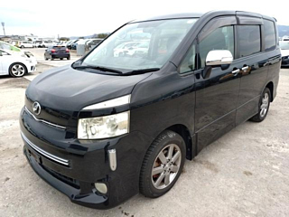 Toyota Voxy 2009