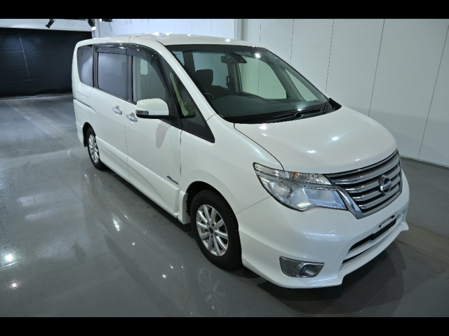 NISSAN SERENA 2014