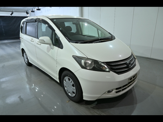 HONDA FREED 2010