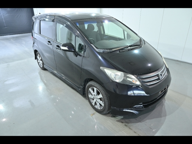 HONDA FREED 2010
