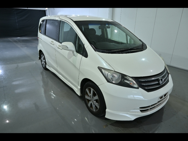 HONDA FREED 2010