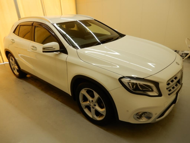 MERCEDES BENZ GLA CLASS