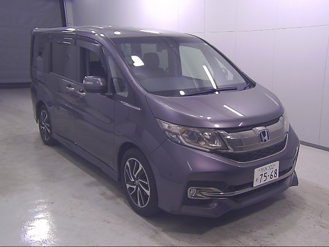 HONDA STEP WAGON 2016