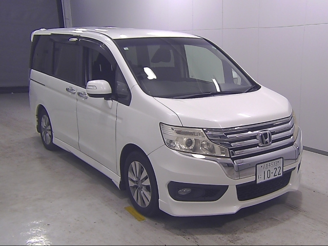 HONDA STEP WAGON 2012