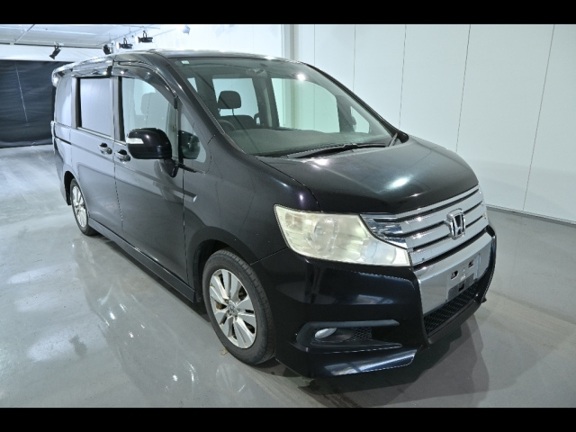 HONDA STEP WAGON 2010