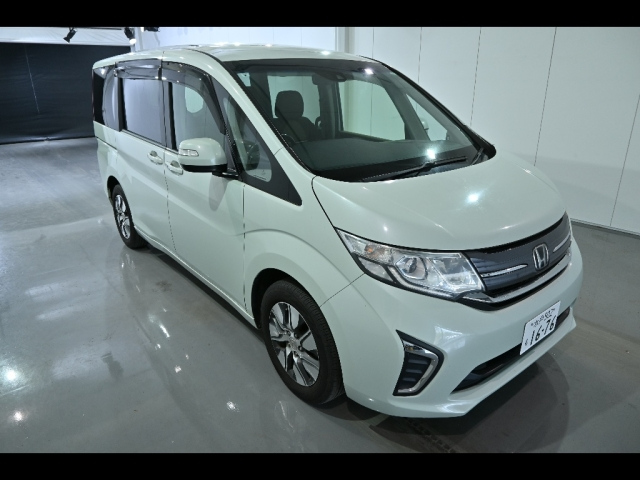 HONDA STEP WAGON 2015