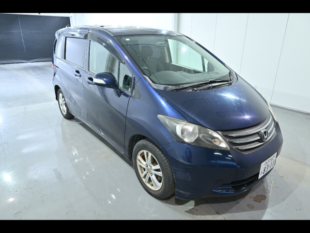 HONDA FREED 2010
