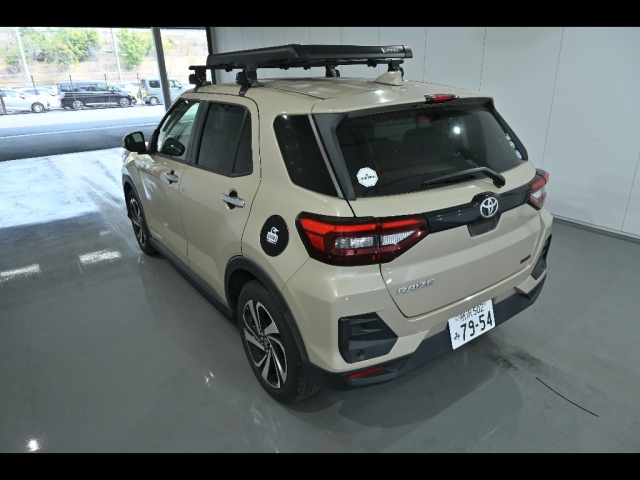 TOYOTA RAIZE 2020