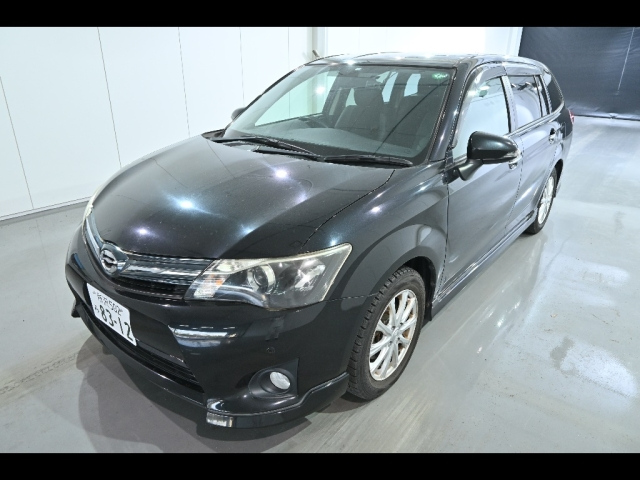 TOYOTA COROLLA FIELDER 2013
