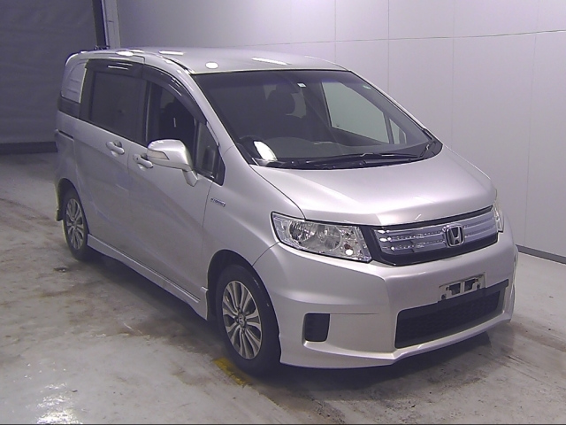 HONDA FREED 2012