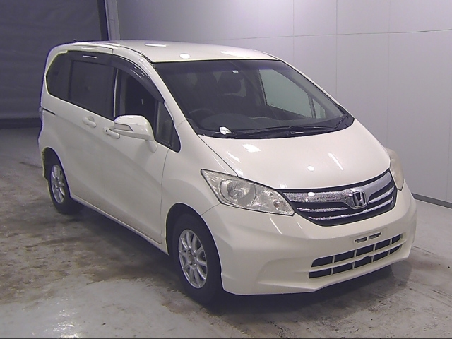 HONDA FREED 2012