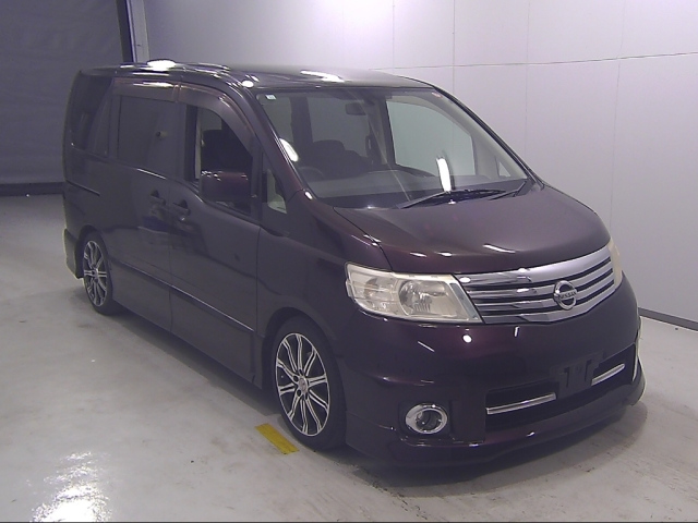 NISSAN SERENA