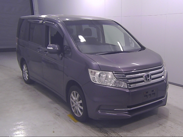 HONDA STEP WAGON 2014
