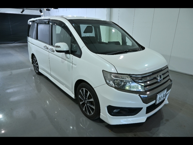 HONDA STEP WAGON 2012