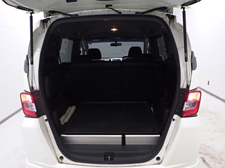HONDA FREED 2010