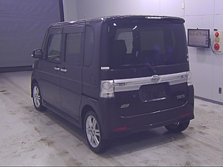 DAIHATSU TANTO 2012