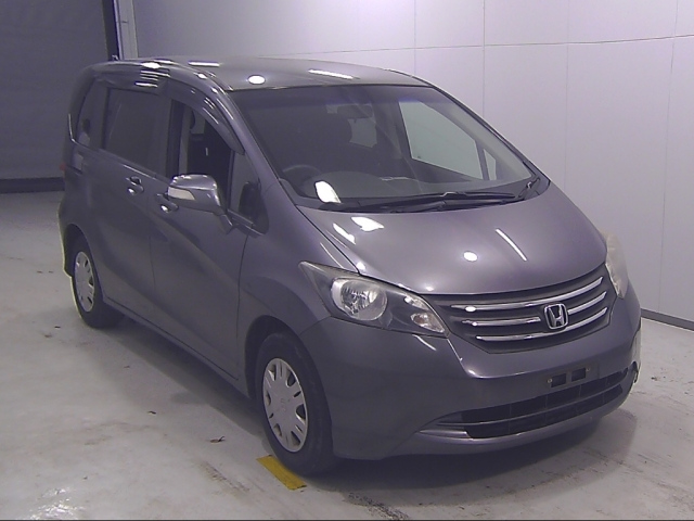 HONDA FREED 2011