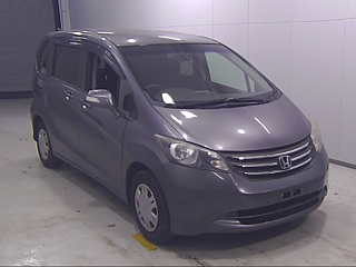 HONDA FREED 2011
