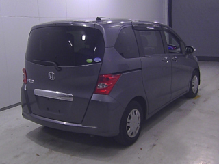 HONDA FREED 2011