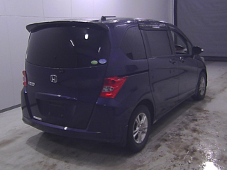 HONDA FREED 2010