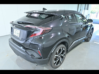 TOYOTA C-HR 2017