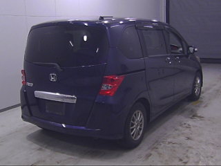 HONDA FREED 2010