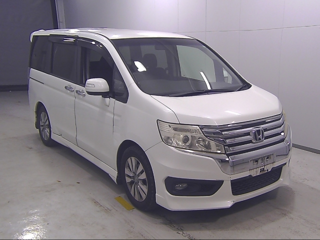 HONDA STEP WAGON 2012
