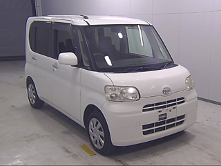 DAIHATSU TANTO 2012