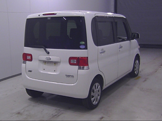 DAIHATSU TANTO 2012