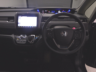 HONDA FREED 2023
