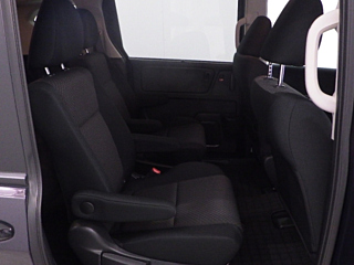 HONDA FREED 2023
