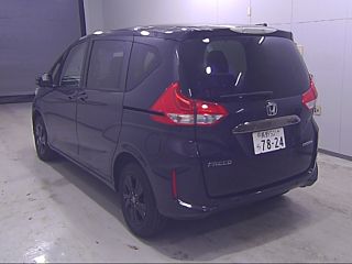 HONDA FREED 2023