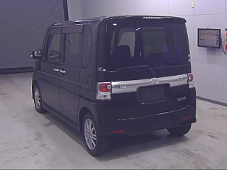 DAIHATSU TANTO 2010